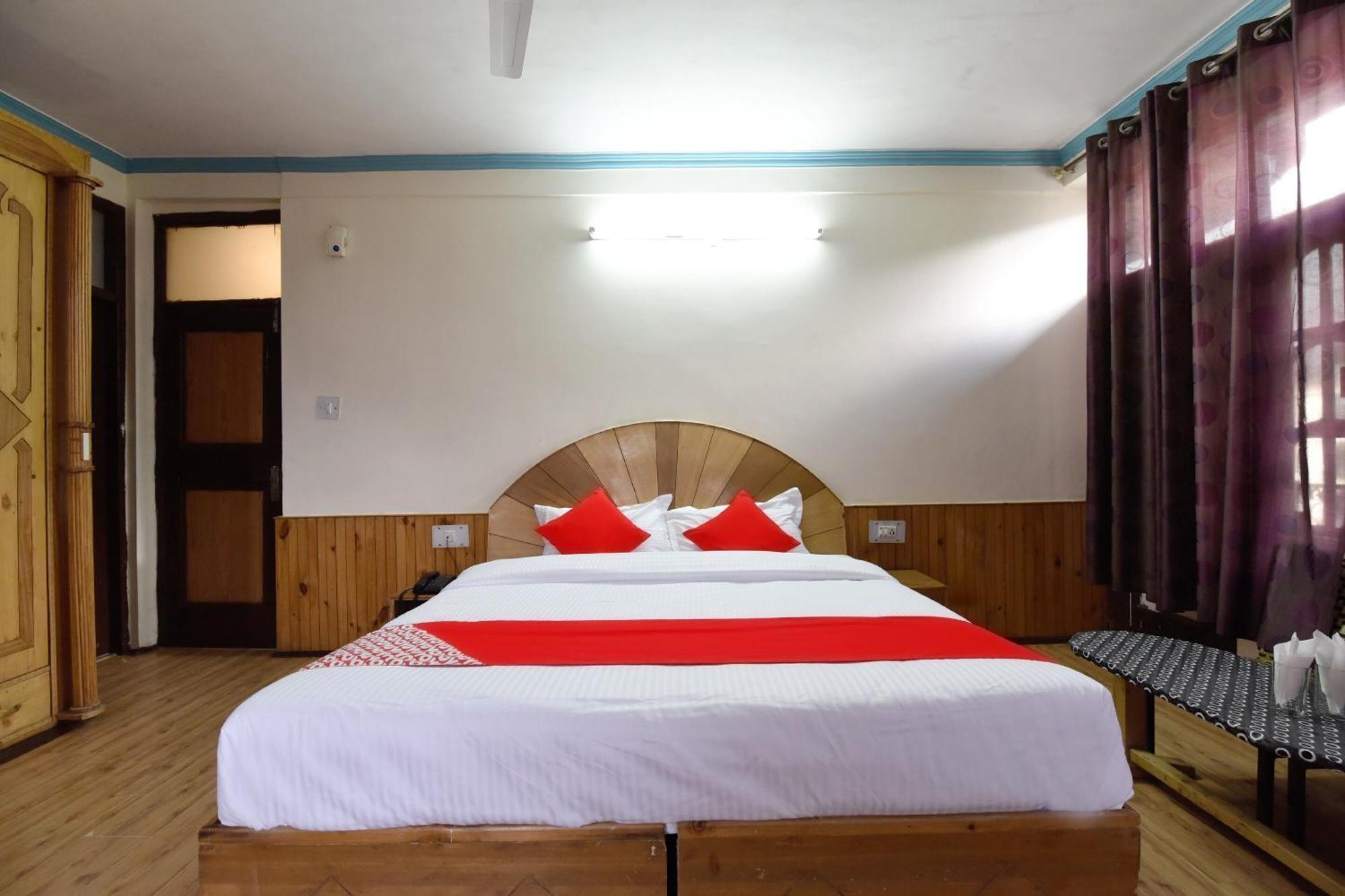 Hotel Oyo Hill View Manāli Zewnętrze zdjęcie