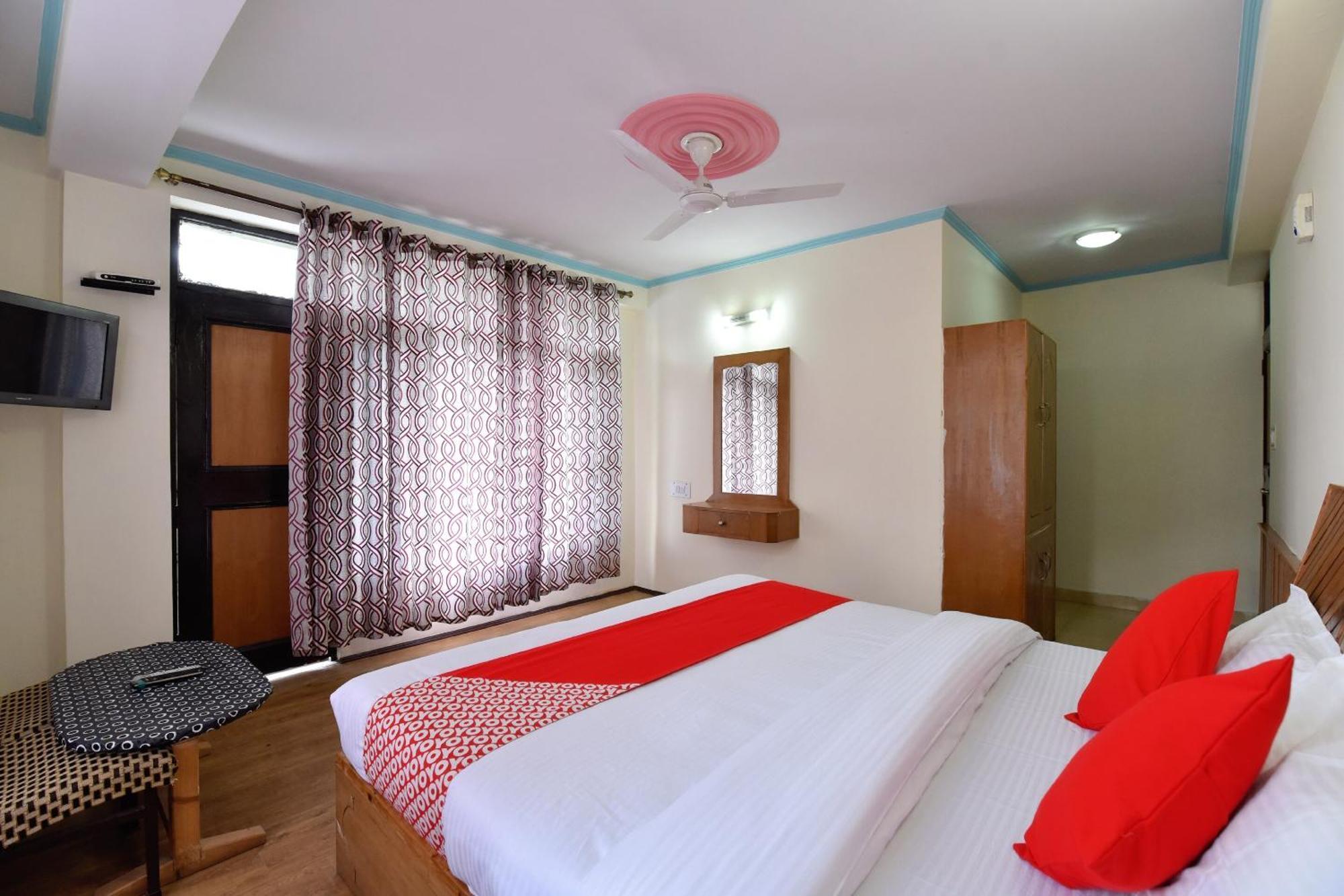 Hotel Oyo Hill View Manāli Zewnętrze zdjęcie